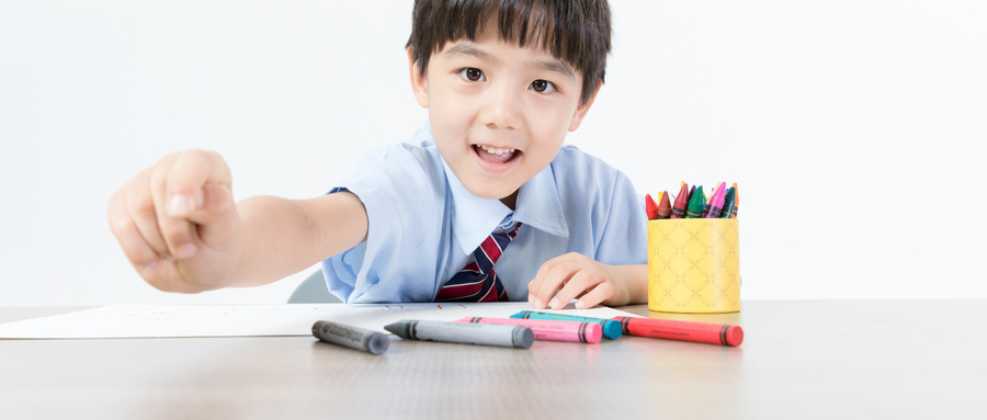 培養(yǎng)一個心理陽光的孩子，教育專家給了九個建議