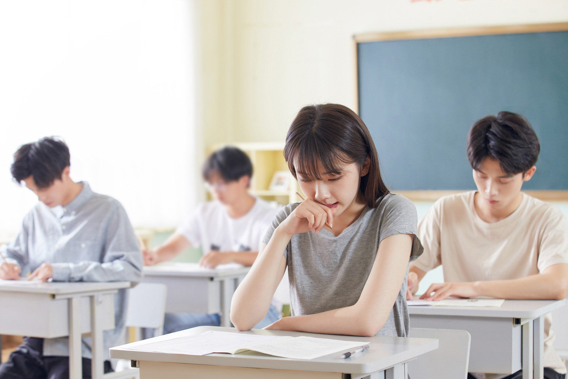 @高中、初中畢業(yè)生，兩封信帶你看國家資助好政策