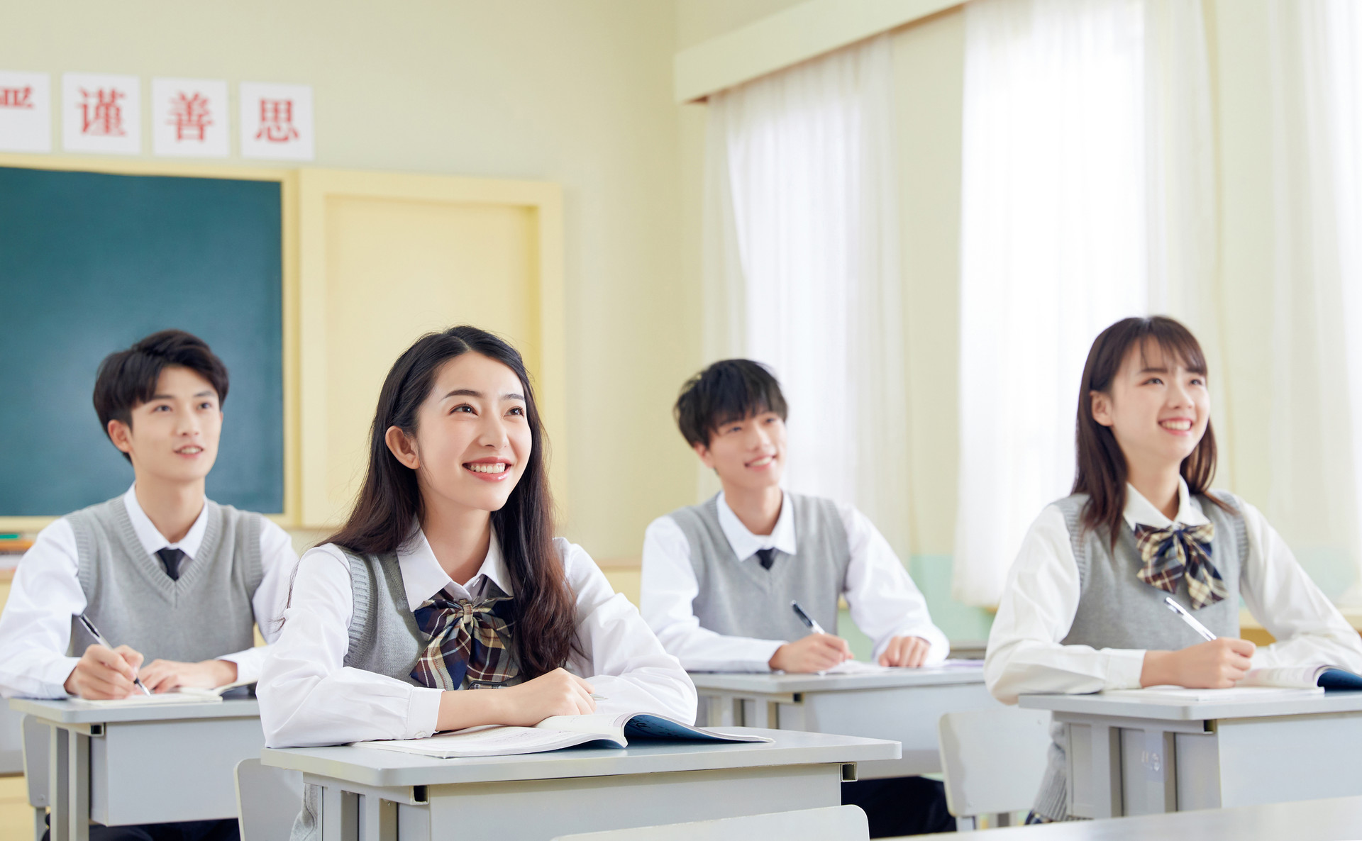 你還在糾結(jié)復(fù)讀嗎，不如來看看這幾點(diǎn)
